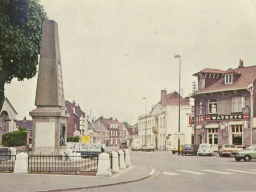 90 annappes - place - monument aux morts